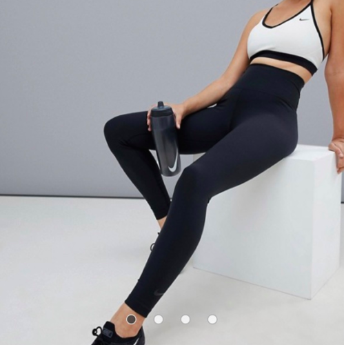 the nike sculpt hyper tight fit